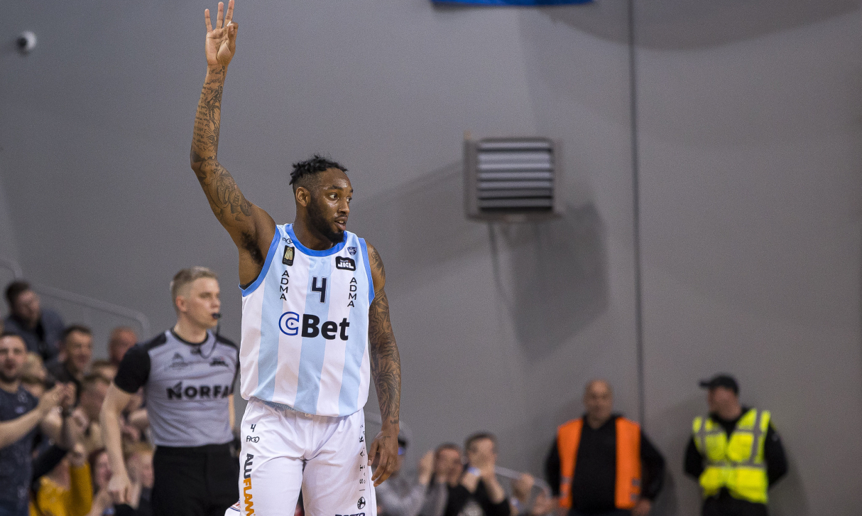 Jonavos ekipa namuose sutriuškino „Wolves“ - LKL.LT