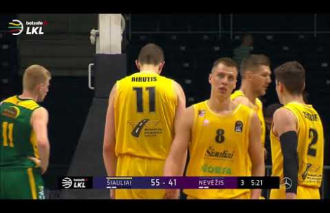 Rungtyniu momentas: L. Biručio dėjimas su pražanga
